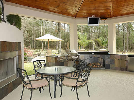 Custom Back Porch – 15